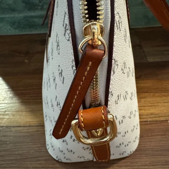 Dooney & Bourke Purse & Matching Wallet - Picture 3 of 15